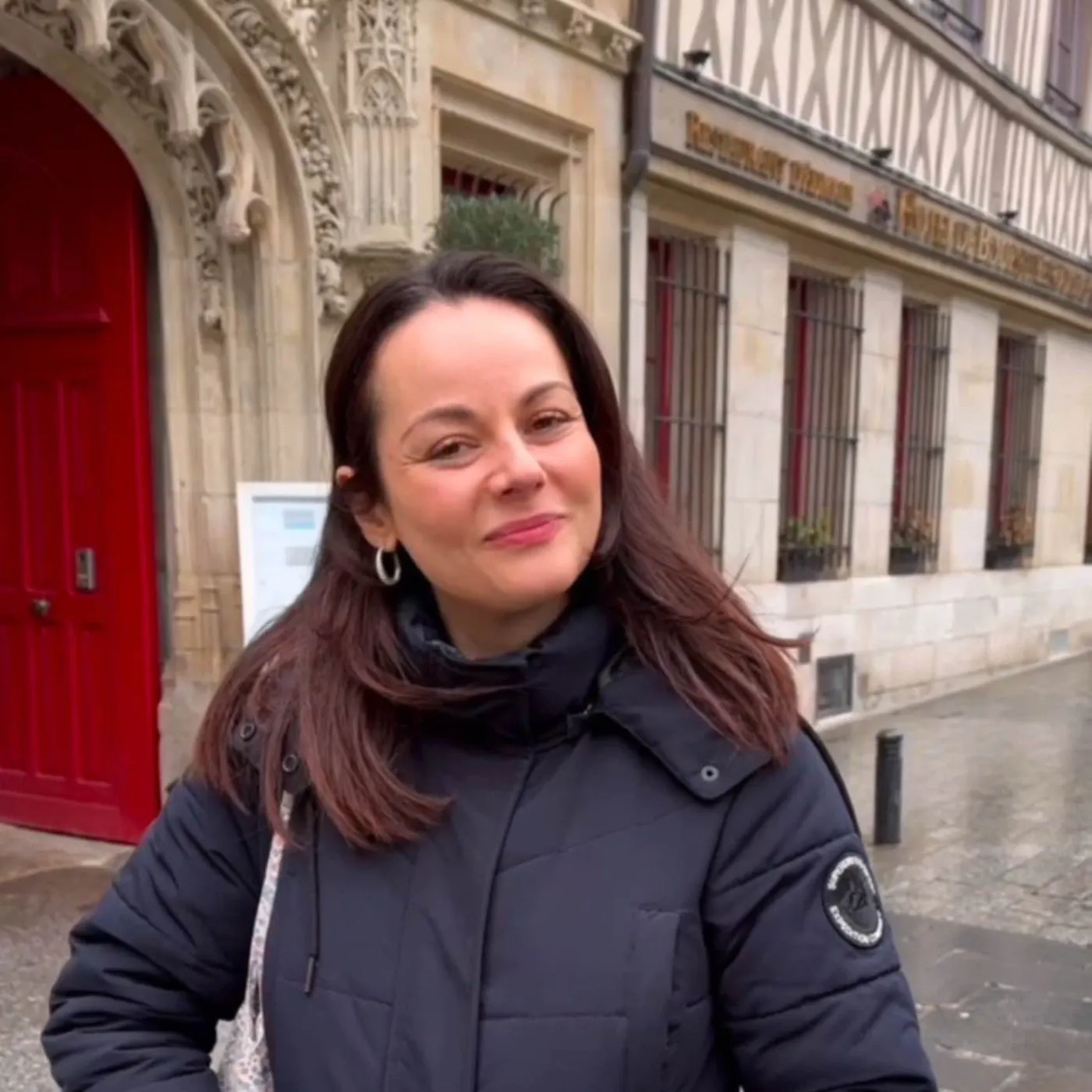 Portrait d'Élodie, guide conférencière à Rouen